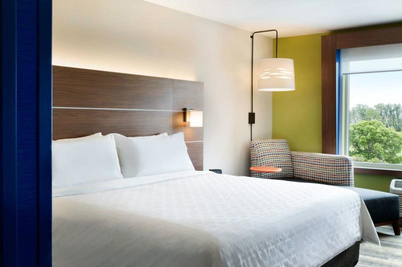 Holiday Inn Express & Suites Wilmington West - Medical Park By Ihg Zewnętrze zdjęcie